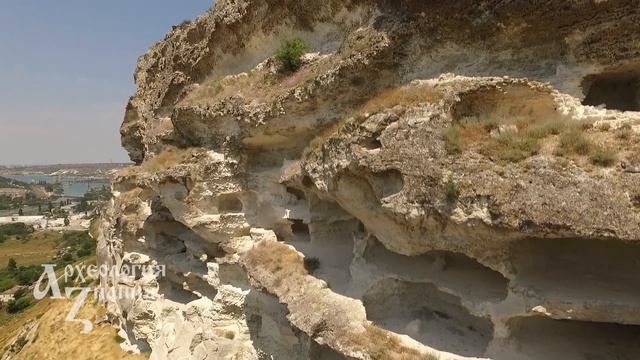 Пещерный город Инкерман (аэросъемка) смотреть онлайн