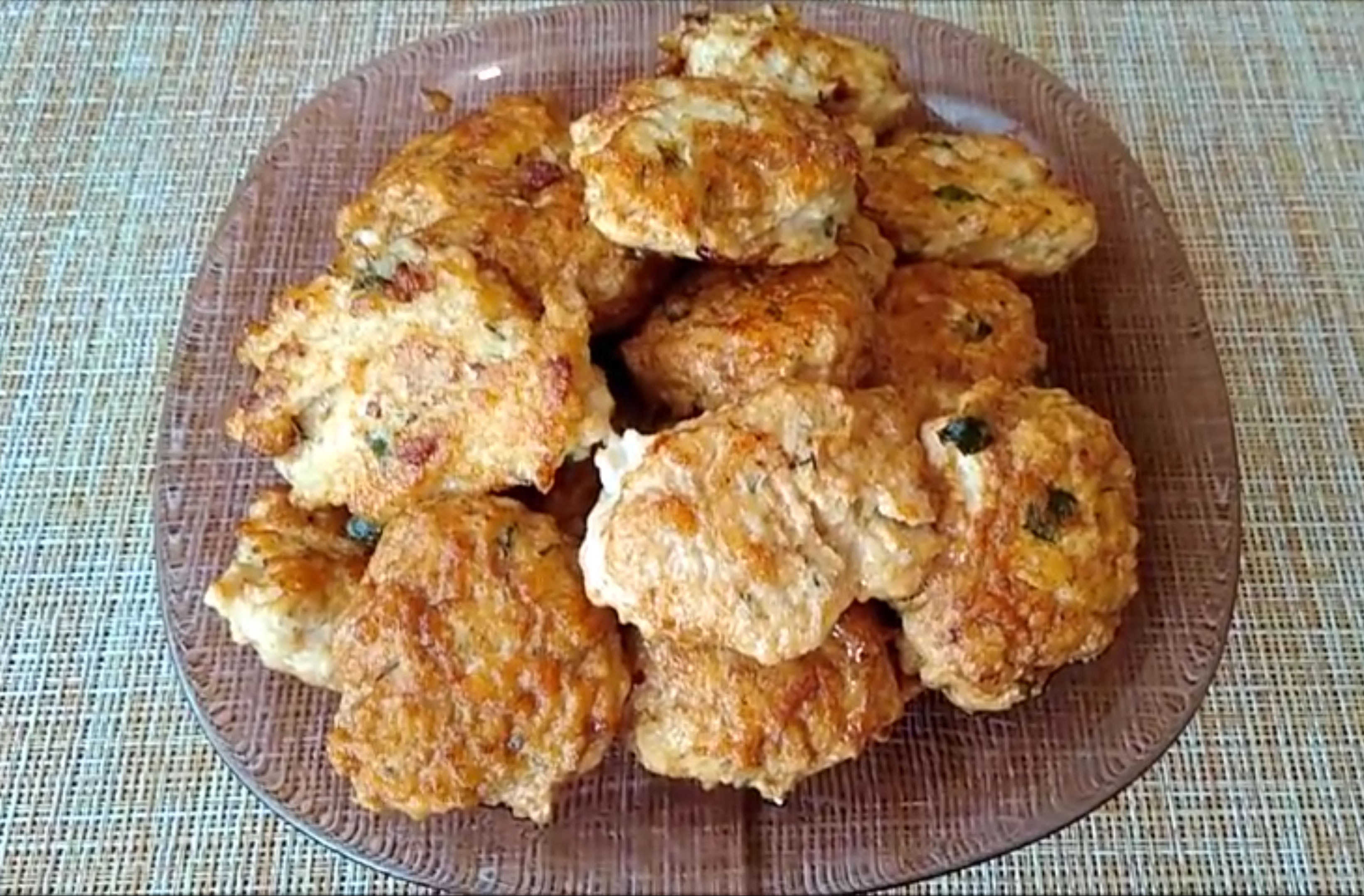 Вкусные котлеты из куриного фарша.mp4 смотреть онлайн