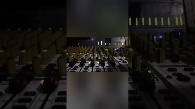 behringer eurodesk sx4882 смотреть онлайн