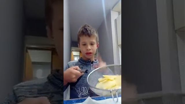 Чипсы в микроволновке/быстрое приготовление! смотреть онлайн