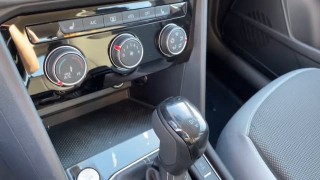 2023 Volkswagen Taos Downers Grove, Elmhurst, Naperville, Lislie, Countryside, IL V15995 смотреть онлайн