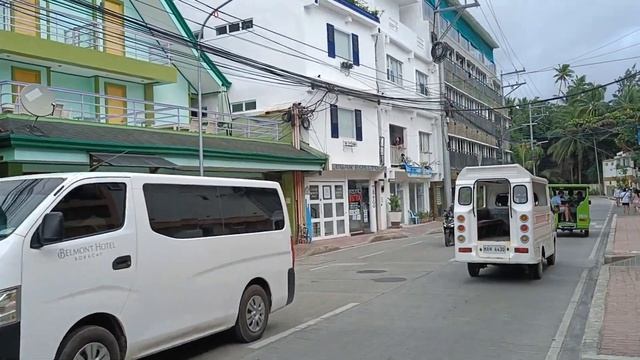 ВСЯ ПРАВДА О ТРАНСПОРТЕ ОСТРОВА БОРАКАЙ | Сколько стоит аренда мотобоайка смотреть онлайн
