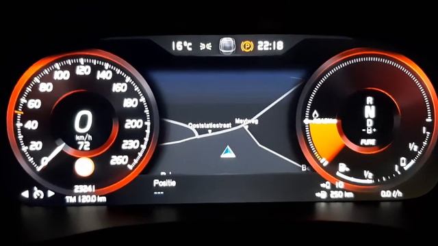 Volvo XC40 different dashboard themes. смотреть онлайн