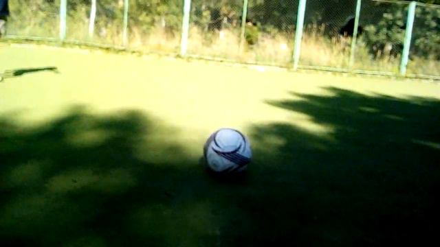 10 способов забить штрафной и отпраздновать гол(2) смотреть онлайн