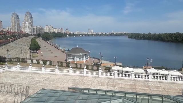 Офис openspace+кабинетная система с выходом на Оболонскую Набережную, парк Наталка и гольф клуб смотреть онлайн