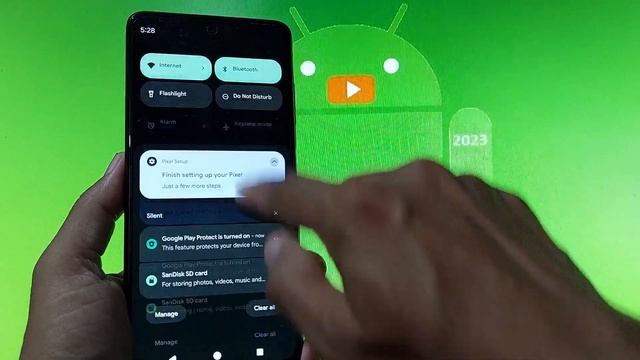 Pixel 5 Beta 2.1 Port for Poco X3 Android 14 ROM Update: 230526 смотреть онлайн