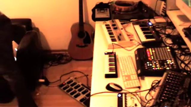 Live Looping Improvisation with Ableton смотреть онлайн