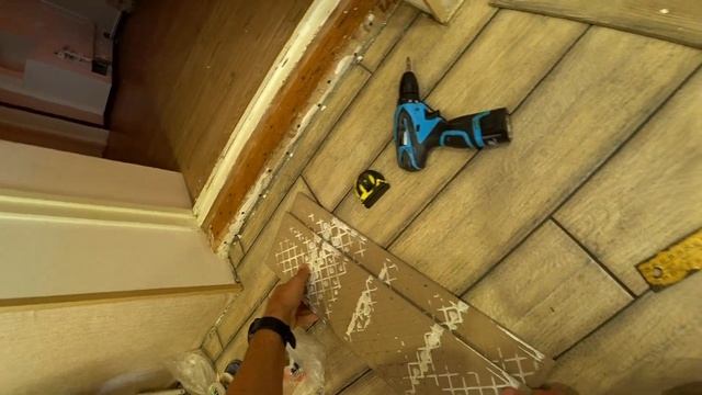 ? Мухоловка. \\ Укладка плитки на деревянный пол. \\ Плитка из гипсокартона в прихожку. ? смотреть онлайн