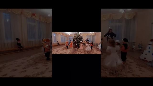 Новогодний Утренник Валерии, 2021год? смотреть онлайн