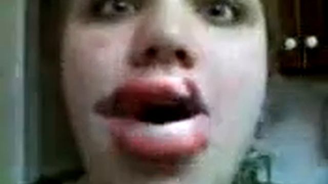 Chapped Lips смотреть онлайн