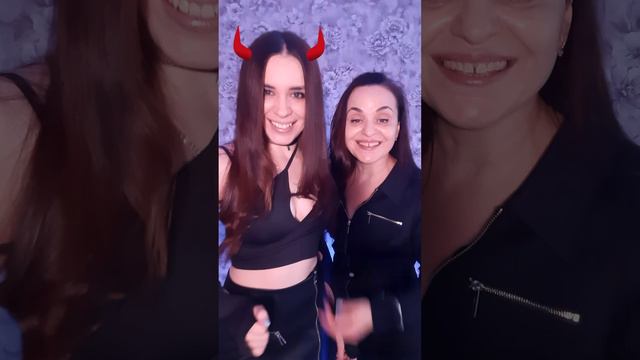 Песня " Alizee - Moi Lolita " на русском языке! смотреть онлайн