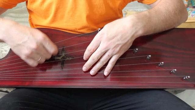 Гусли крыловидные д. Авдоши Псковской области. Пример звучания. Gusli смотреть онлайн