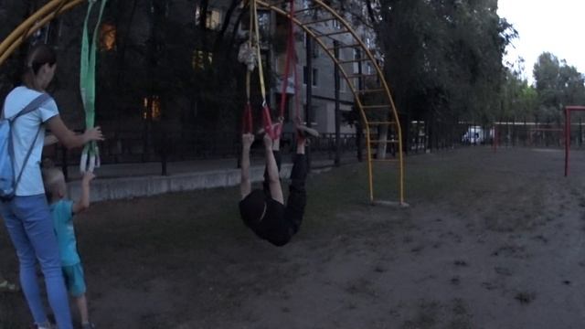 уЛичная ГимнАсТиКа: Упражнения На ЛовКость, Силу и ГибКость! СКК "Вместе" смотреть онлайн