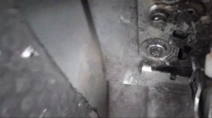 На ВАЗ 2170(Приора) заклинила дверь (замок) не открывается? Как открыть своими руками?