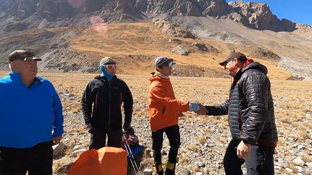 Pik Kosmos, 5957 m, first ascent смотреть онлайн