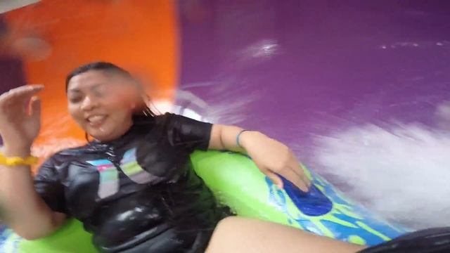 Great Wolf Lodge Garden Grove смотреть онлайн