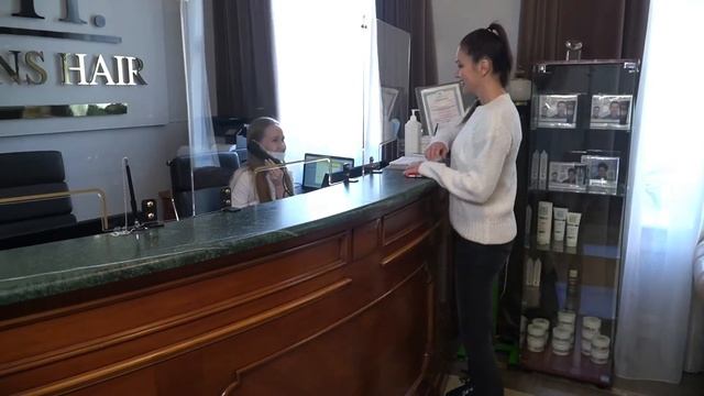 Актриса театра и кино Юлия Такшина доверяет свою красоту врачам клиники Real Trans Hair смотреть онлайн