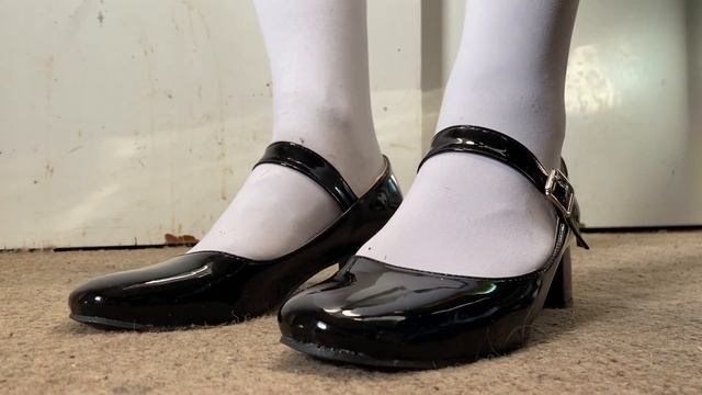 ADVENTURE 13 - Mary Jane shoes смотреть онлайн