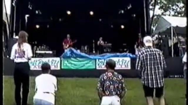 Schlager, Tell Me Lies, Live at the Alexandria Red Cross Waterfront Festival смотреть онлайн