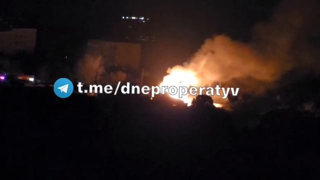 Ракетным ударом в Днепропетровске уничтожены цеха предприятия, осуществлявшего ремонт техники ВСУ смотреть онлайн