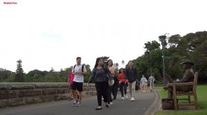 #Cowboy_prank in Sydney  awesome reactions.don't miss it lelucon statue prank. luco patung