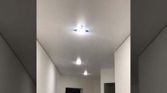 Ремонт, натяжной потолок в коридоре. смотреть онлайн