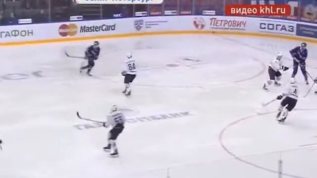 ХК «Адмирал» обыграл питерский СКА смотреть онлайн