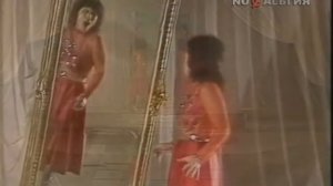 Ксения Георгиади  "Подойду я к зеркалу"