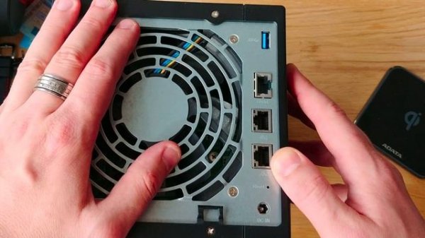 Обзор доступного четырехдискового NAS Asustor AS4004T: (не) Страшное удобство