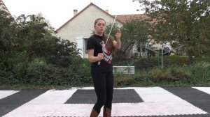 обратная высокая восьмерка 1 и 2 шашки.  Фланкировка шашкой