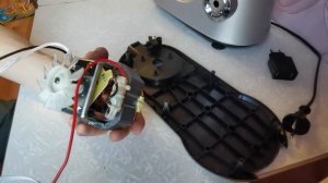 Ремонт кухонного комбайна Redmond RKM-4030 Часть 1