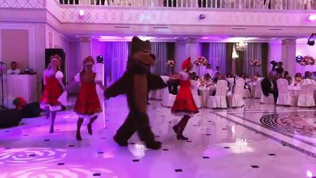 Русский танец с медведем смотреть онлайн