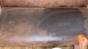 Супер способ ПОЧИСТИТЬ ДИВАН, кресло, стулья от пятен в домашних условиях. Как отмыть мягкую мебель