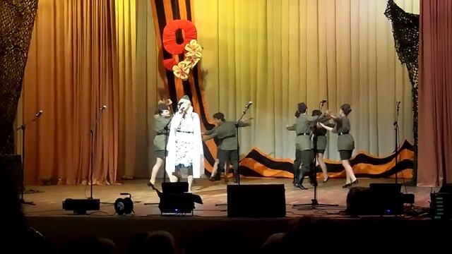 Образцовый ансамбль танца "Пралесачки" - "Вальс медсестры" смотреть онлайн