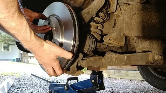 Nissan Navara D40 brake disc, pad and ABS sensor replacement смотреть онлайн