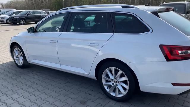 Skoda Superb 1.6 TDI Panoram. Weiße Perl* Leder*Apple CarPlay смотреть онлайн