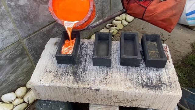 A LOT OF COPPER - Largest Copper ingot i have made to date - The last of the massive copper meltdow смотреть онлайн