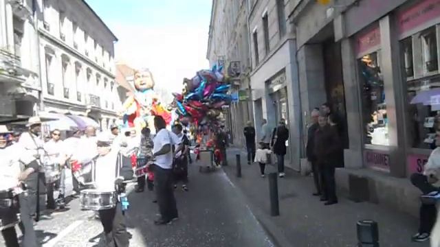 groupe de carnaval "HIBISCUS" besançon смотреть онлайн