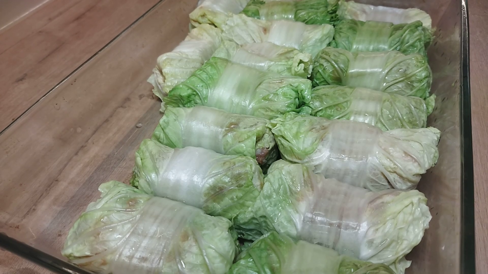 Голубцы из пекинской капусты получились вкуснее традиционных смотреть онлайн