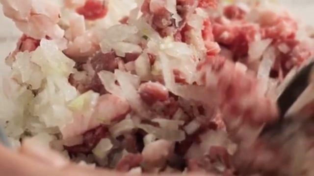 Qatlamali xamirdan somsalar / Катламали хамирдан сомсалар / Слоеная сомса смотреть онлайн