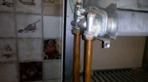 Течь в теплообменнике газового котла.