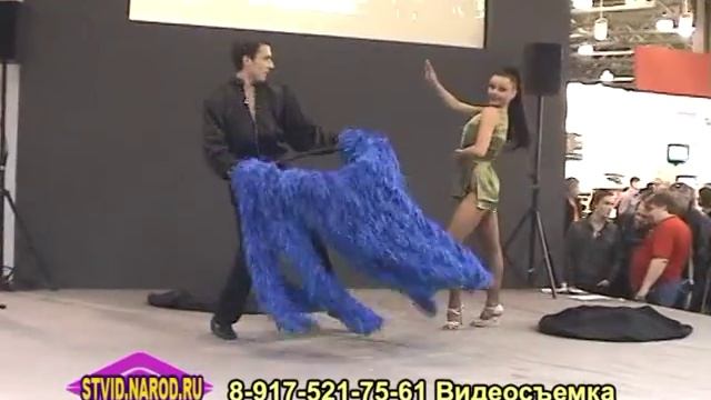 Фокус с переодеванием, невероятное зрелище смотреть онлайн