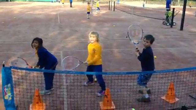 ANZ Hot Shots Red Ball смотреть онлайн