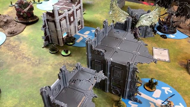 KTW/Heroic Scale Gamers colab Grey Knights vs Nurgle Daemons! 2k Competitive смотреть онлайн