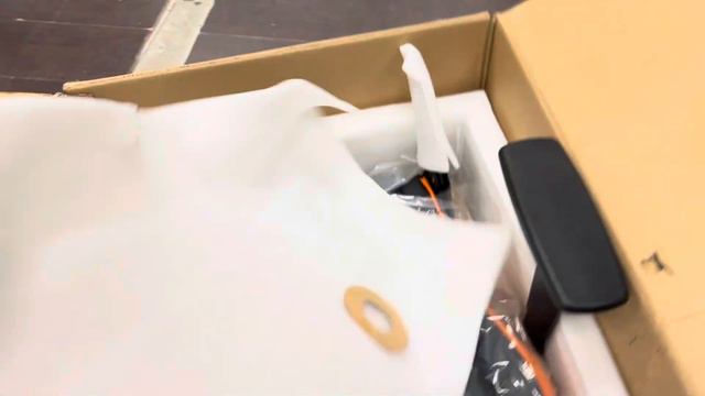 DXRacer серии Racing OH/RE0/NO - Распаковка 06.01.2024