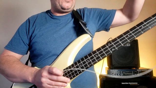 Changing strings on a Steinberger Double Ball end headless system is cake. смотреть онлайн