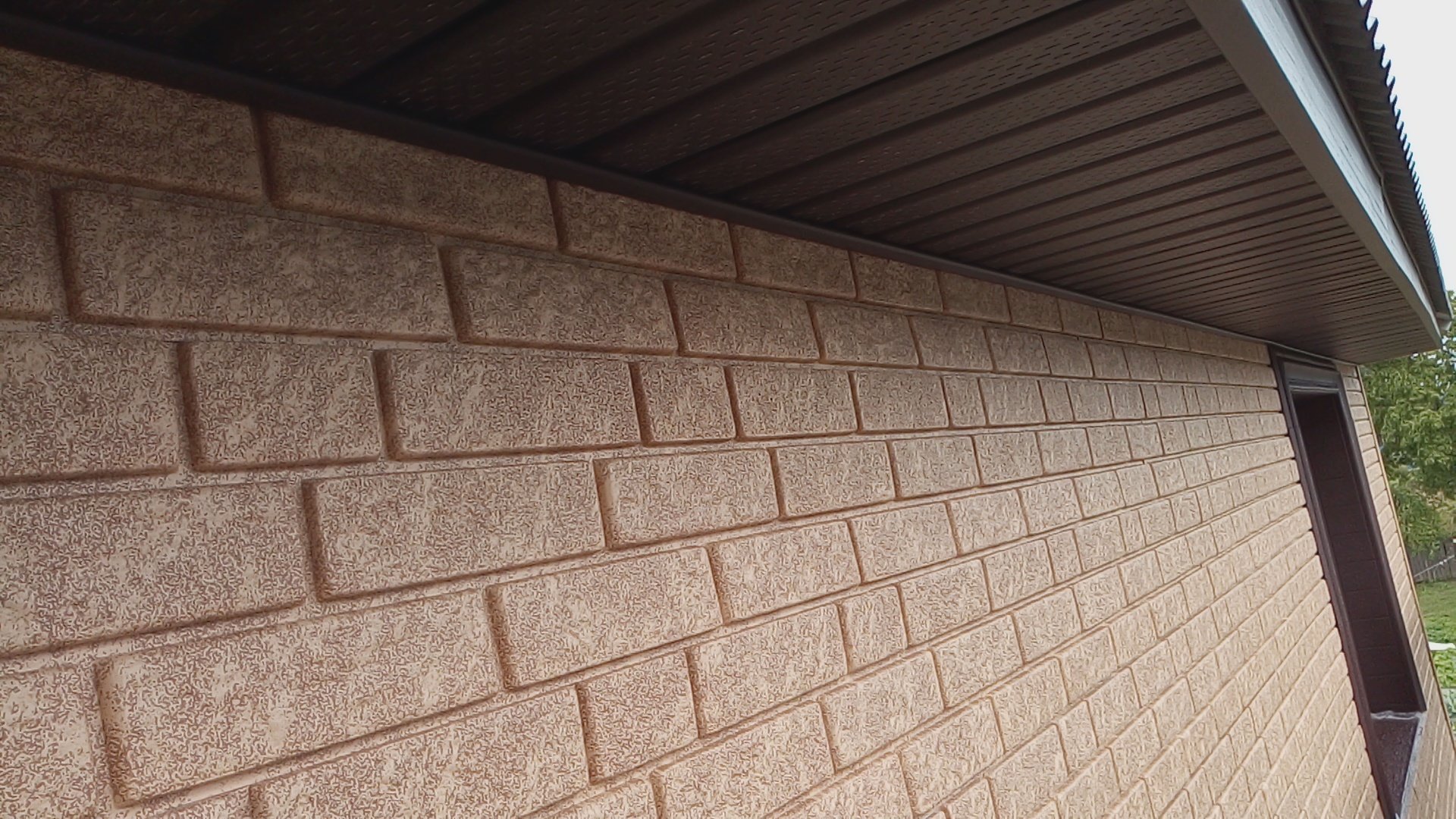 Монтаж софитов на свесах и выносах крыш смотреть онлайн