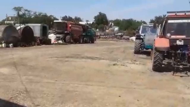 Гонки на тракторах, 12,13 и 14 августа в Питербурге!!! смотреть онлайн