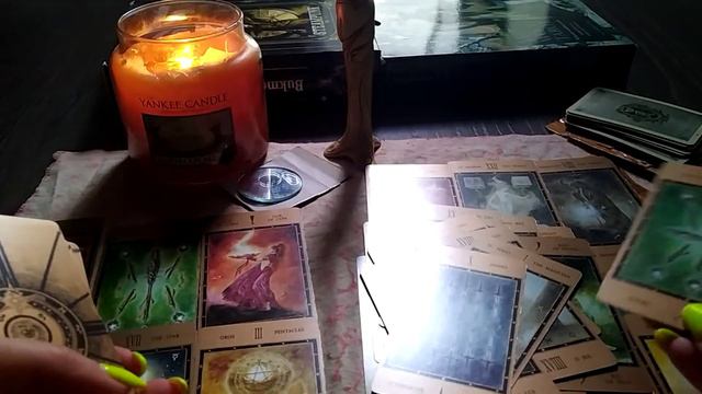 Треугольник. Мужчина пропал. Общение по работе. Таро Лабиринт. смотреть онлайн