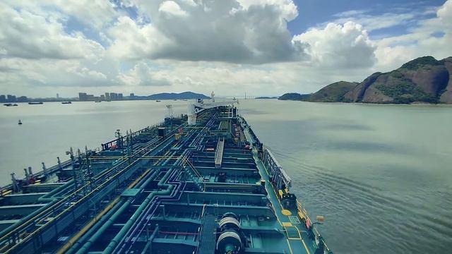 BW PETREL : Time Lapse of Un-Berthing @ Nansha , China смотреть онлайн